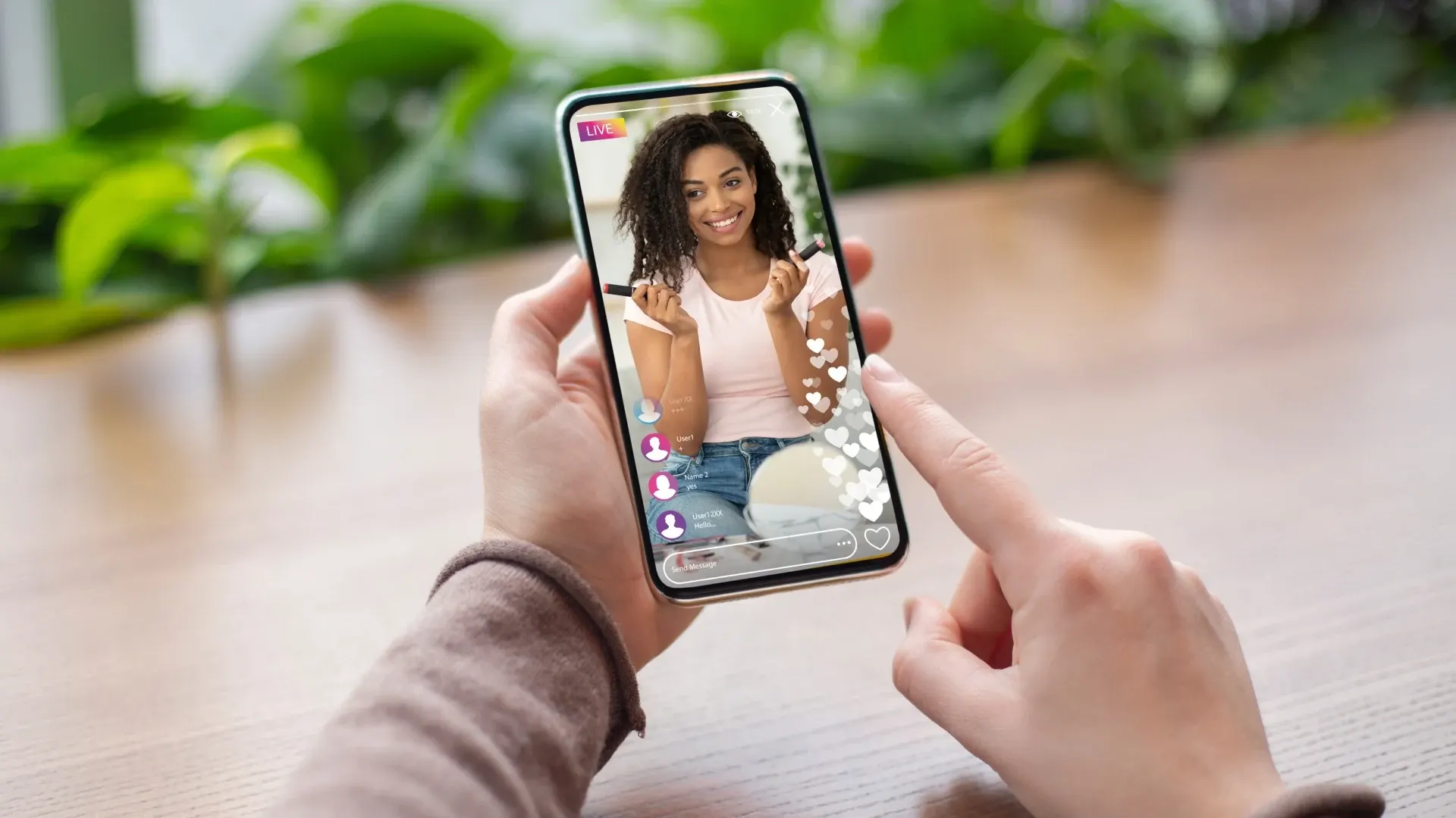 Illustration comparant Instagram Reels et TikTok